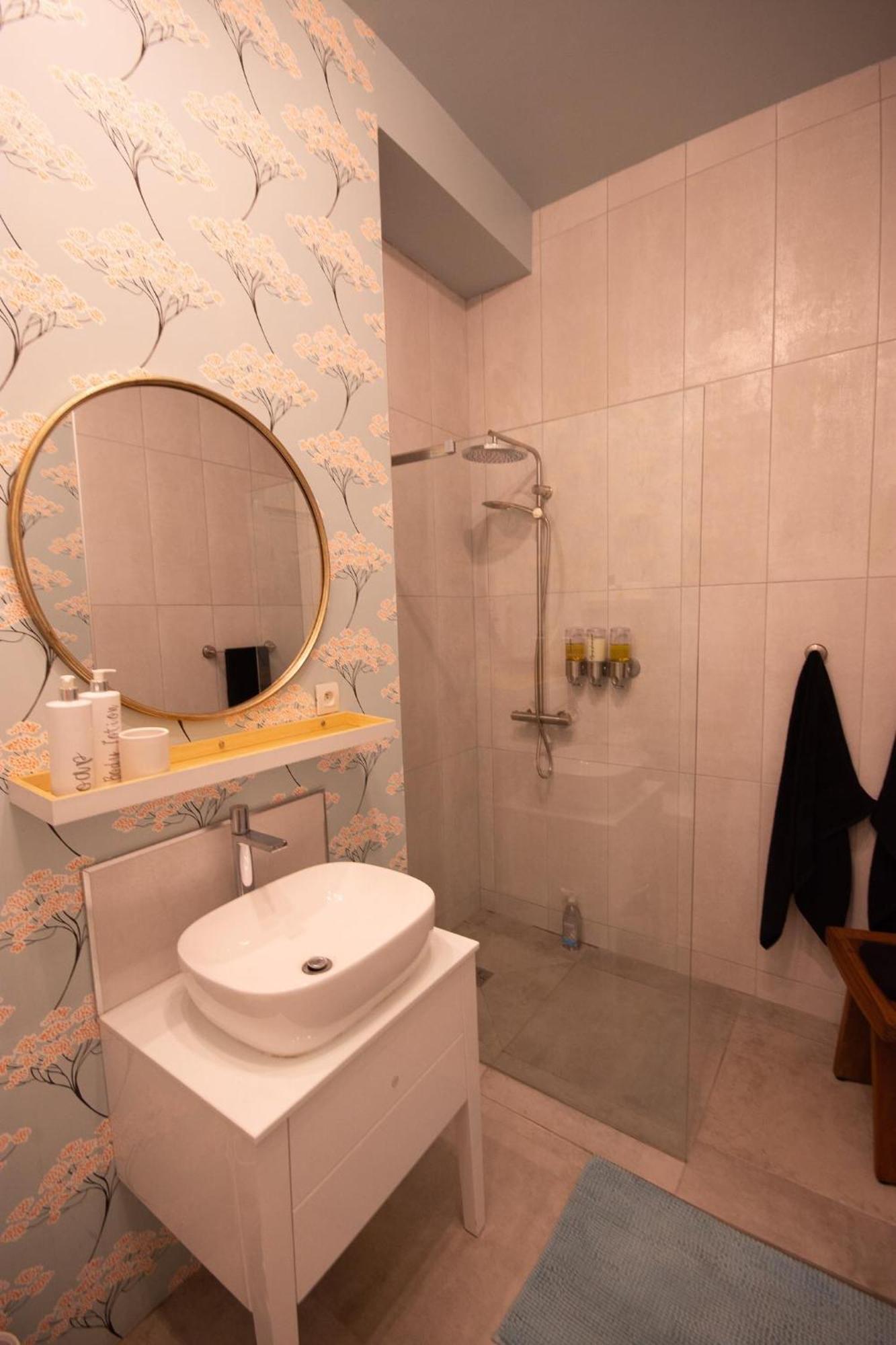 הוילה Viré Beautiful, Historic Manoir In Semi-Rural Setting מראה חיצוני תמונה